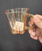 加佳礼物玻璃餐具套装，带原包装盒，全新，保存很好，没有使用痕